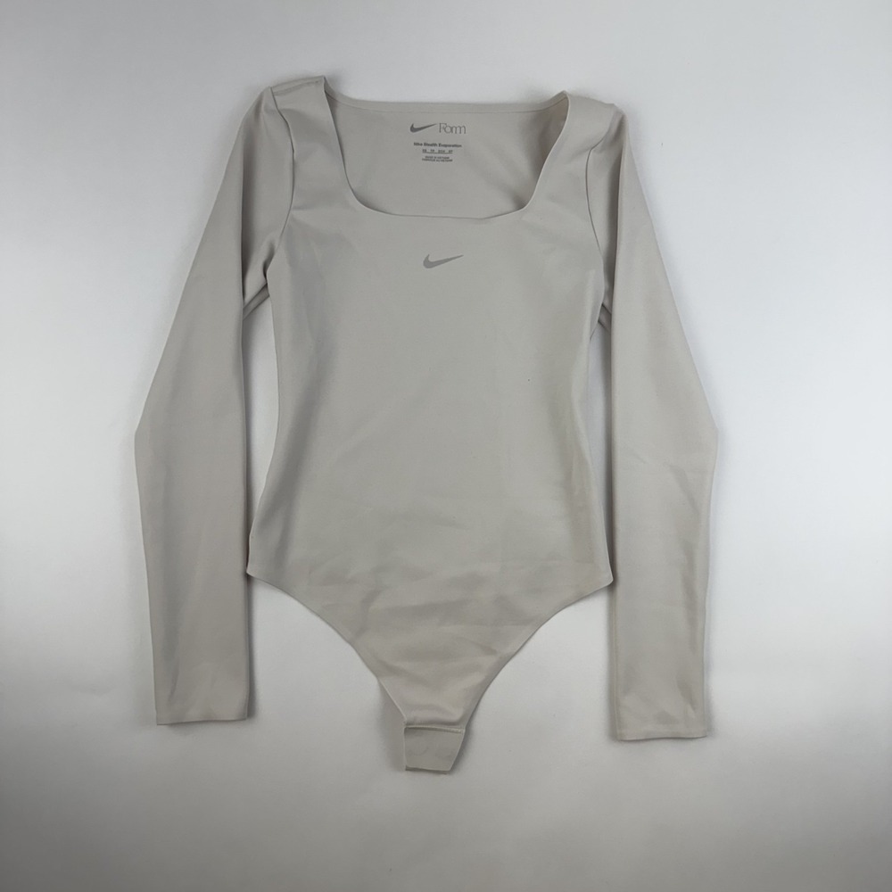 New Womens Nike Form Long-Sleeve Ivory Athletic Gym Bodysuit Size XSmall NWT